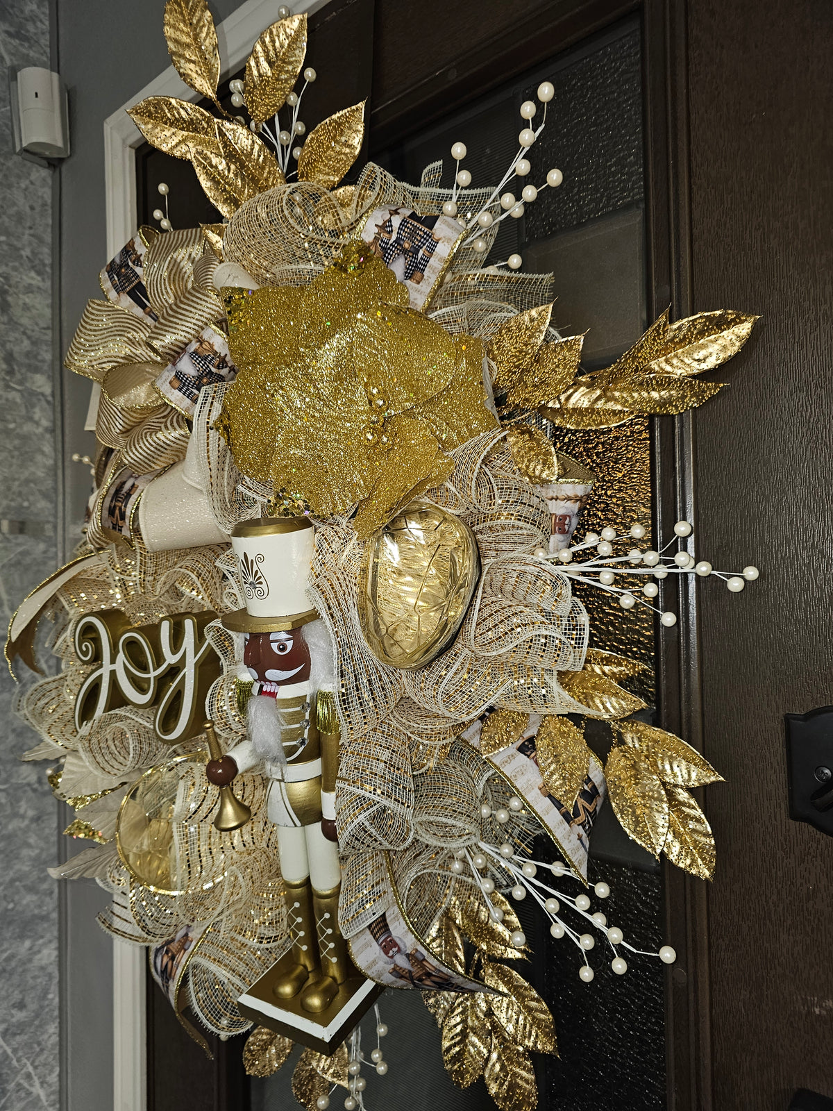 Cream and Gold Nutcracker Christmas Wreath | Luxury Holiday Décor
