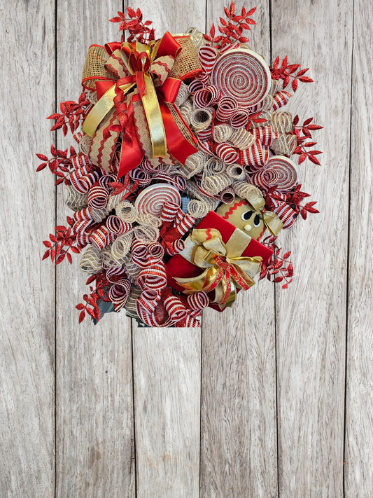 Sweet Holiday Cheer – The “Gingi” Wreath