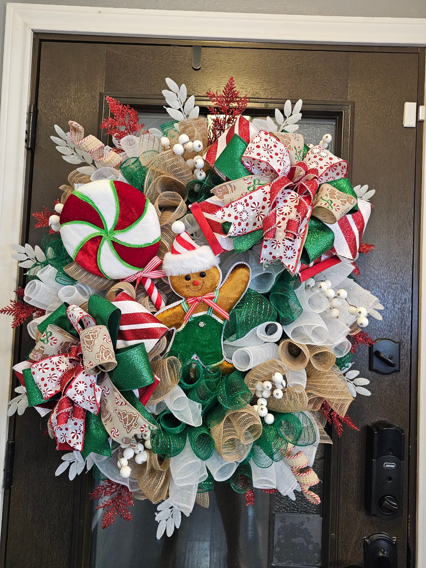 Gingerbread Delight Christmas Wreath
