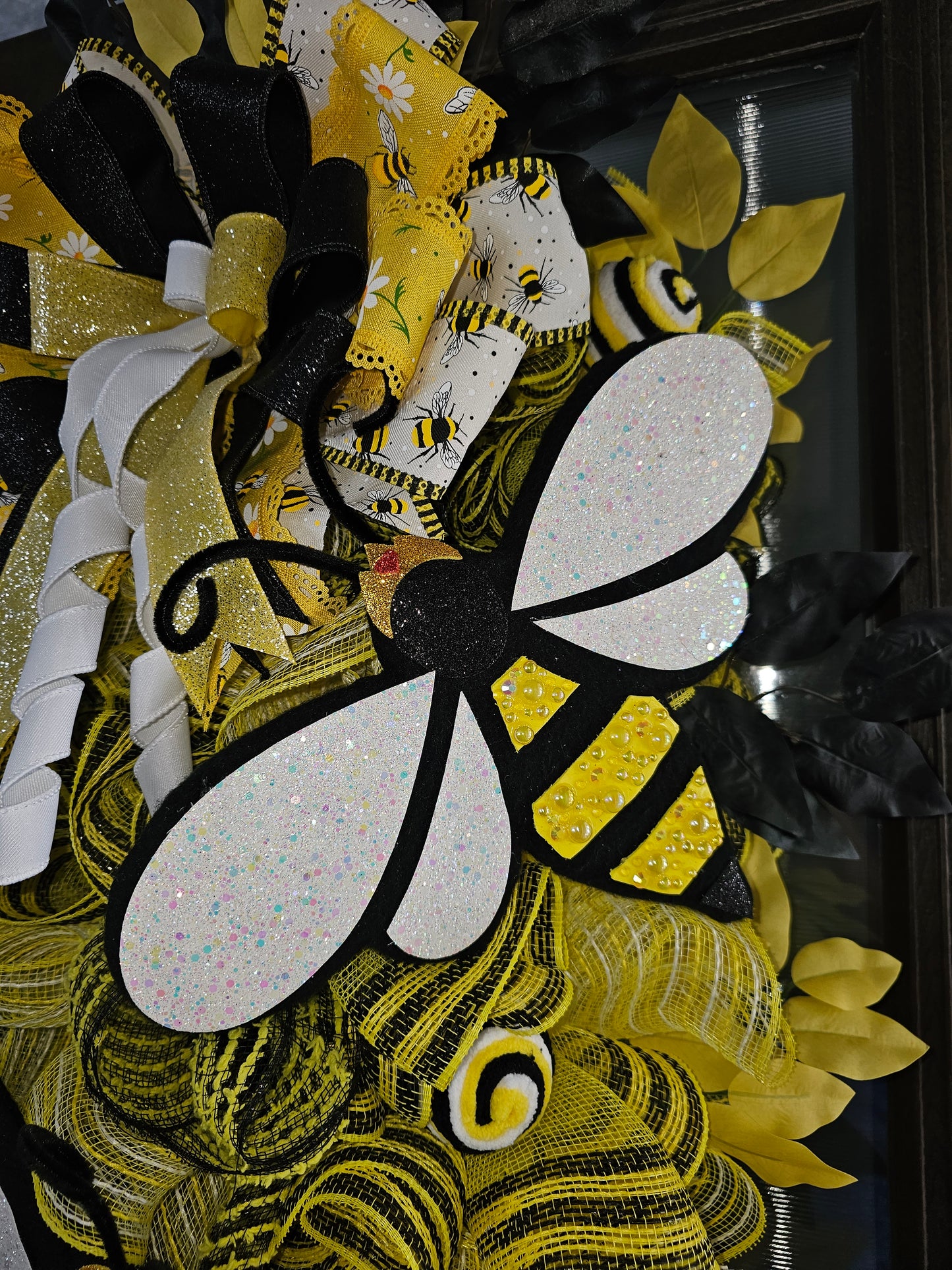 Queen Bee Swag Front Door Decor – Handcrafted Black, Yellow and White Bee Door Hanger