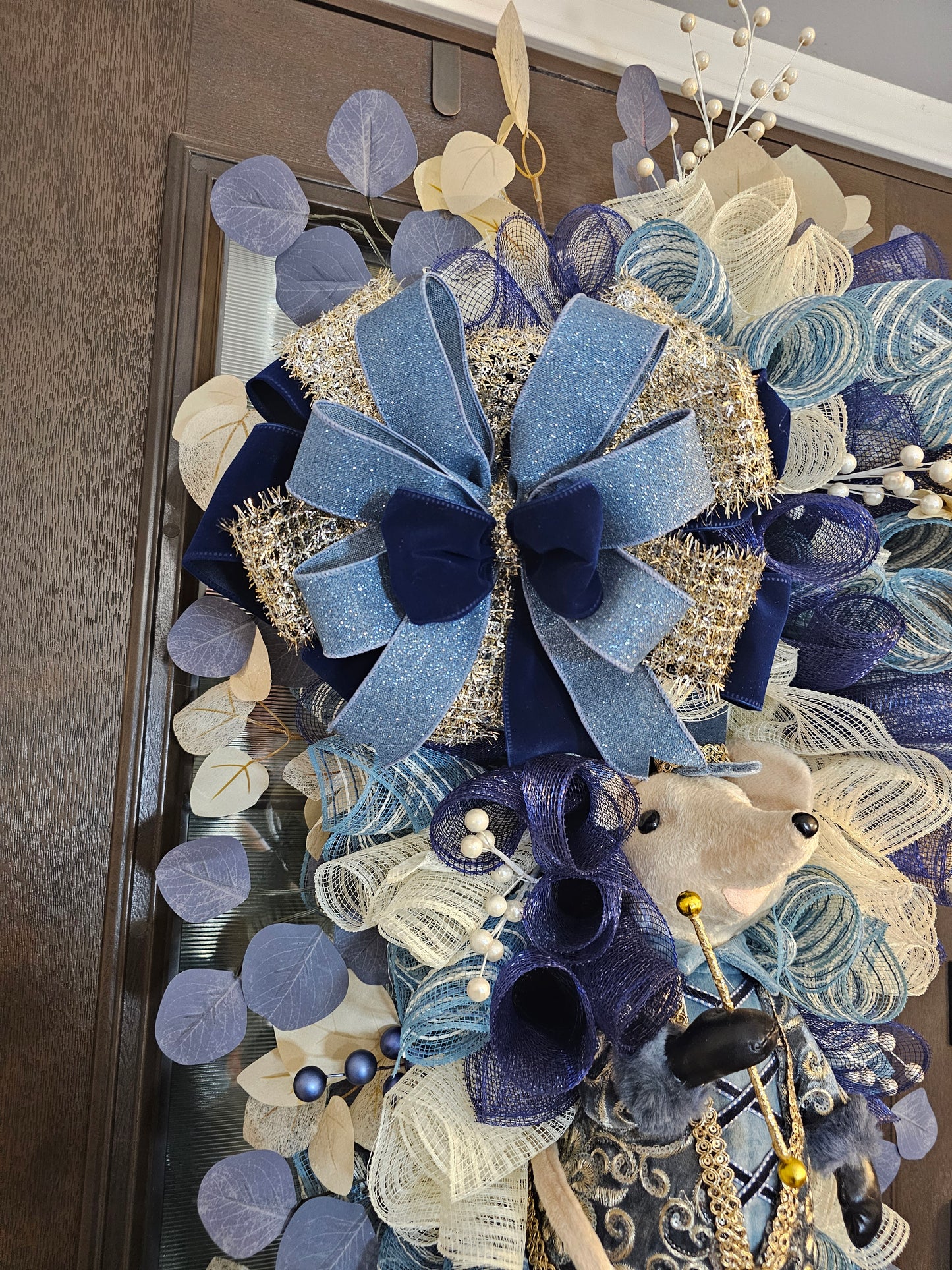 Regal Winter Mouse Swag