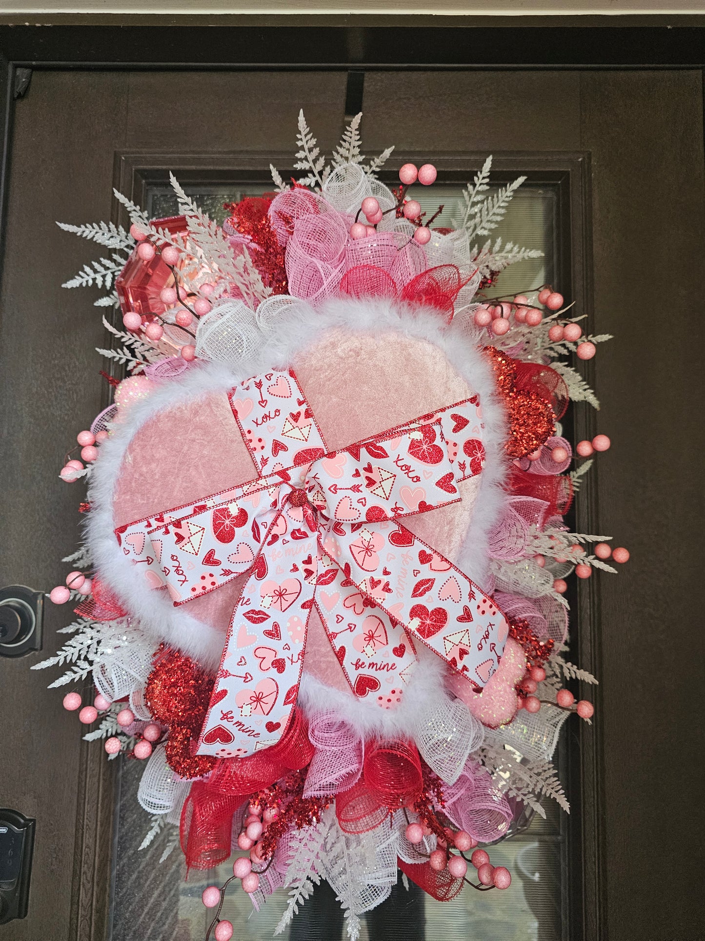 Blushing Hearts Valentine Wreath