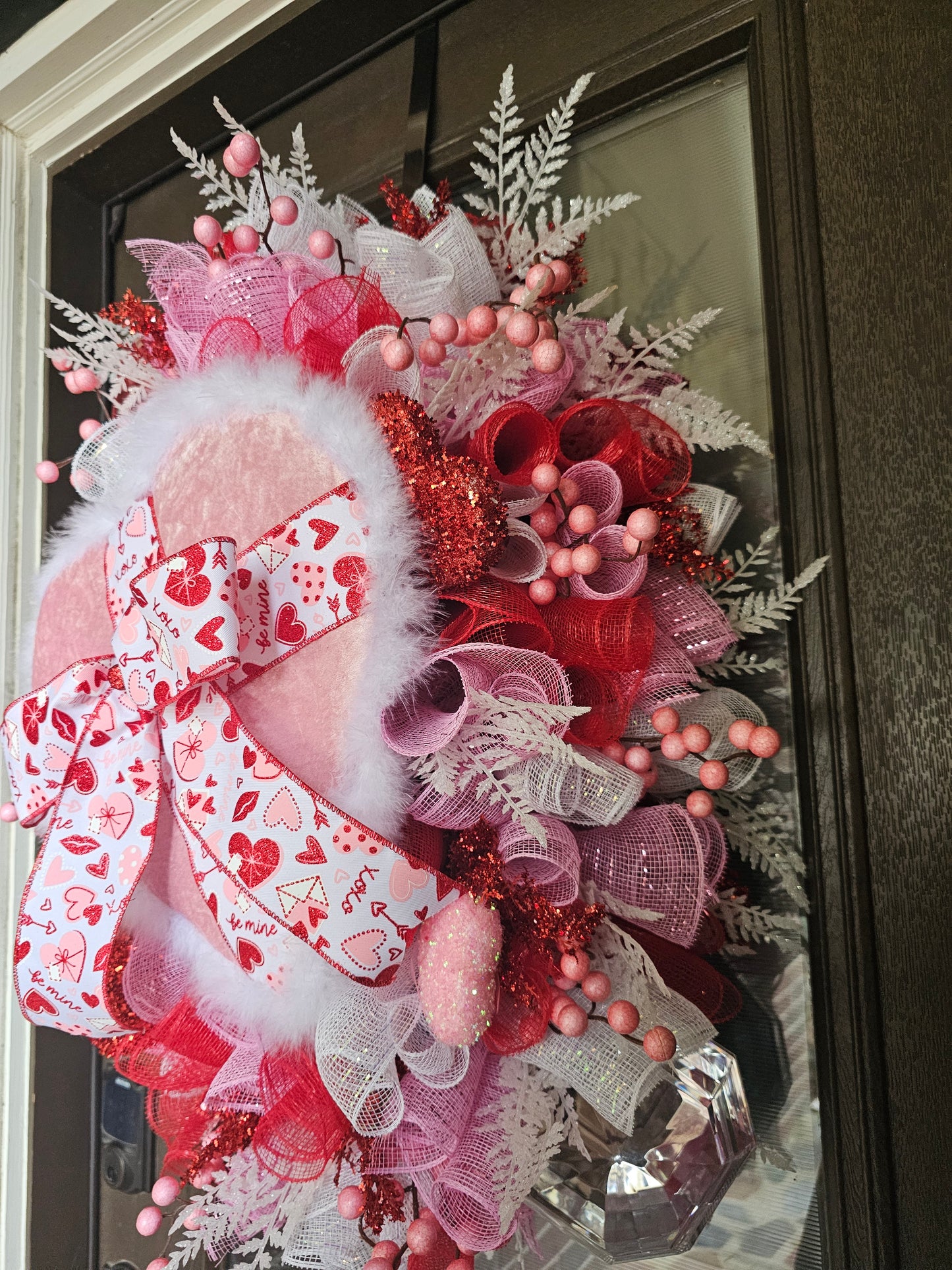Blushing Hearts Valentine Wreath