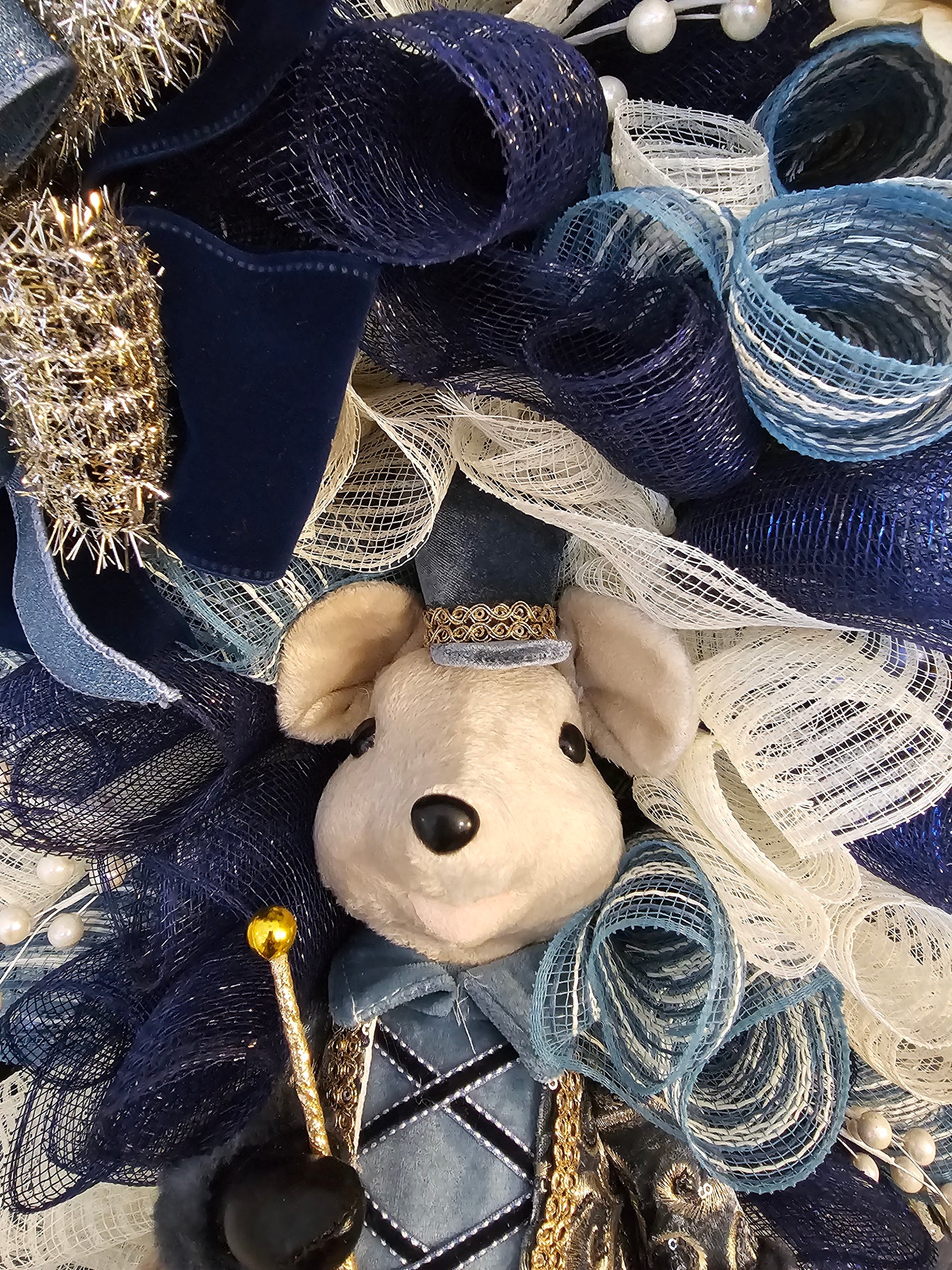 Regal Winter Mouse Swag