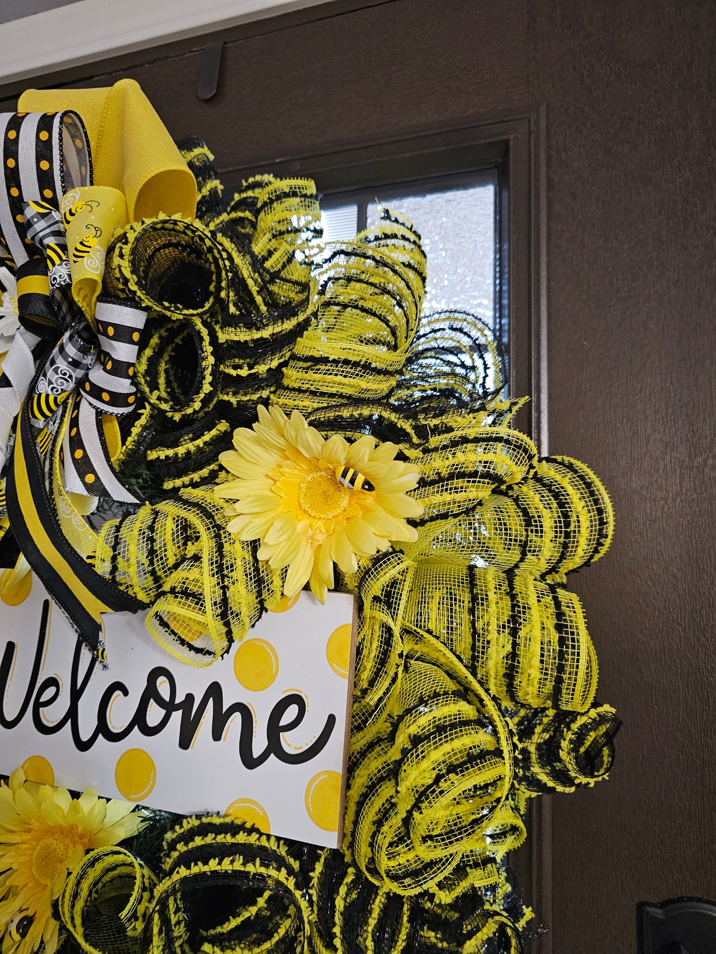 Bee Welcome Wreath (Yellow & Black)