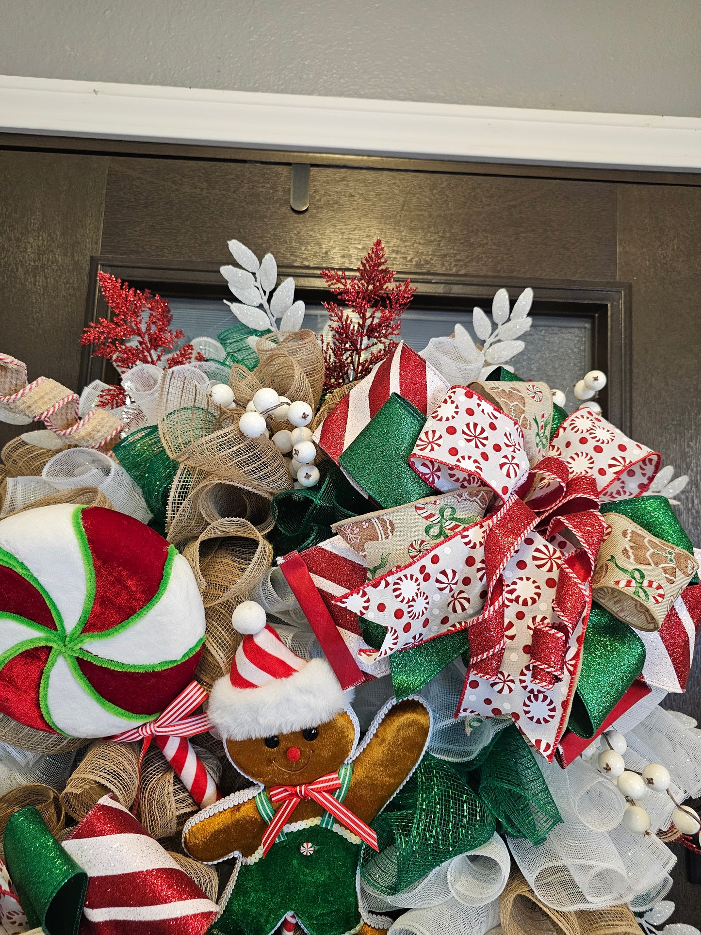Gingerbread Delight Christmas Wreath