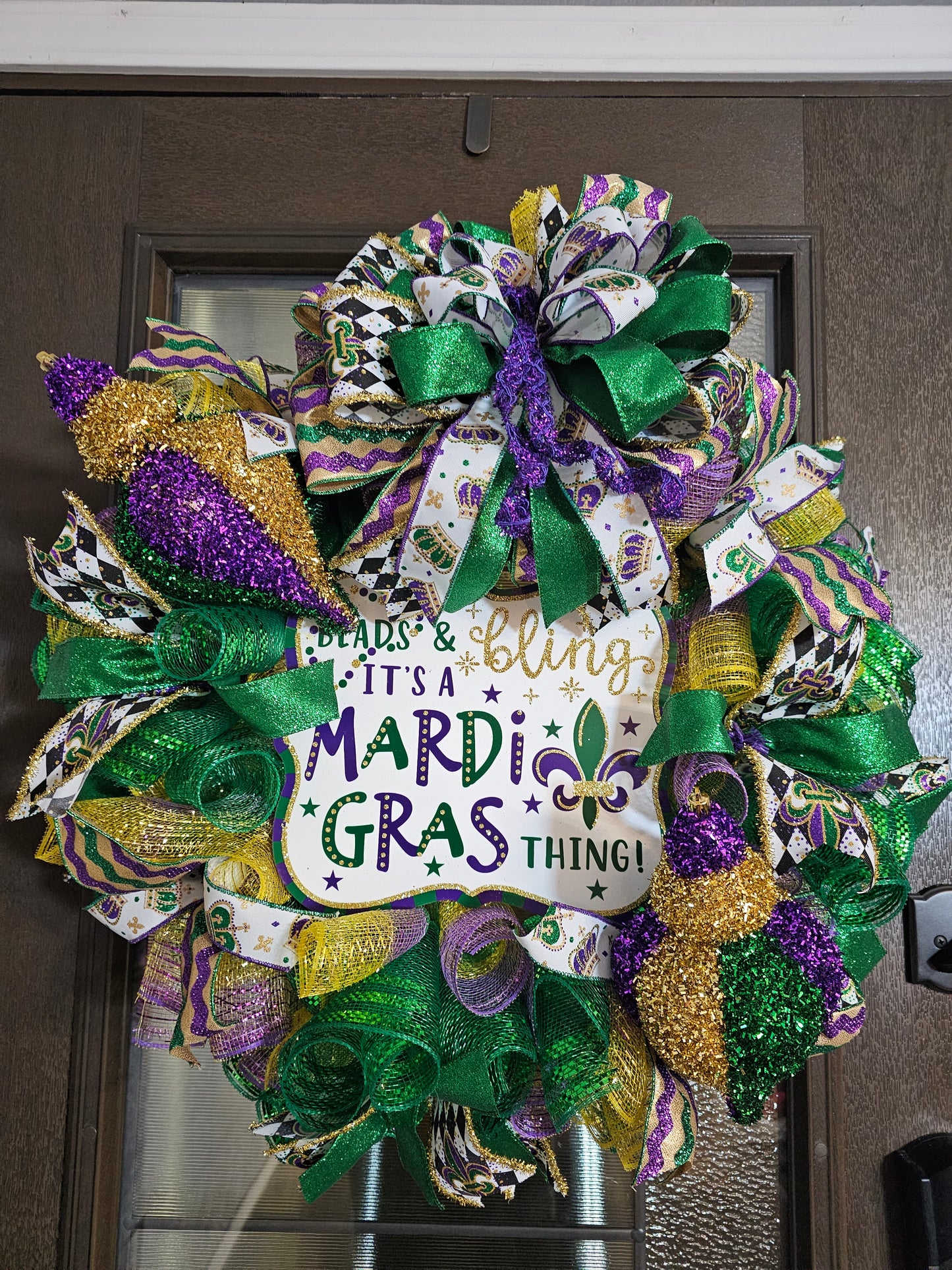 Beads & Bling Mardi Gras Wreath – Festive Purple, Green & Gold Carnival Door Décor