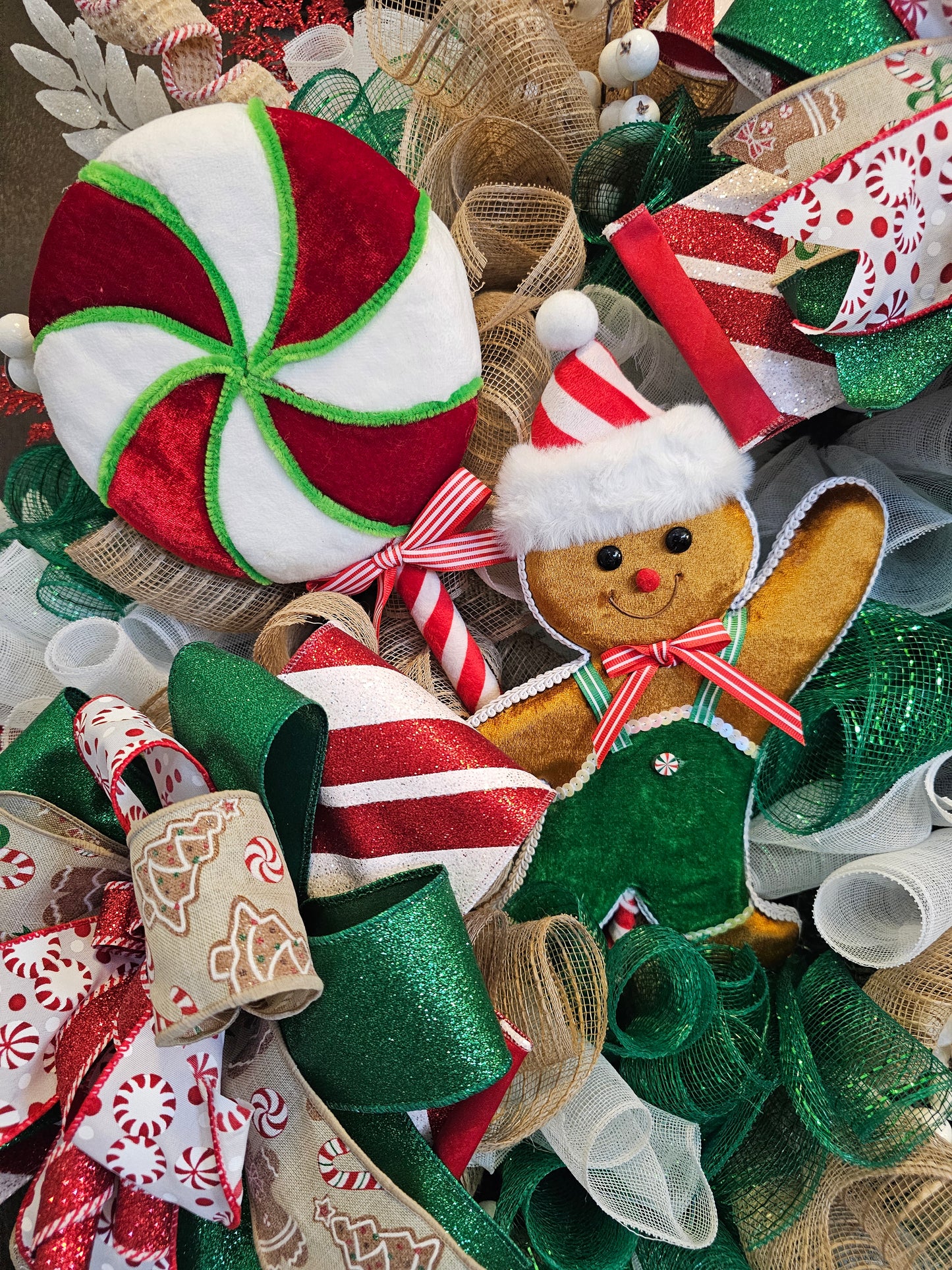Gingerbread Delight Christmas Wreath