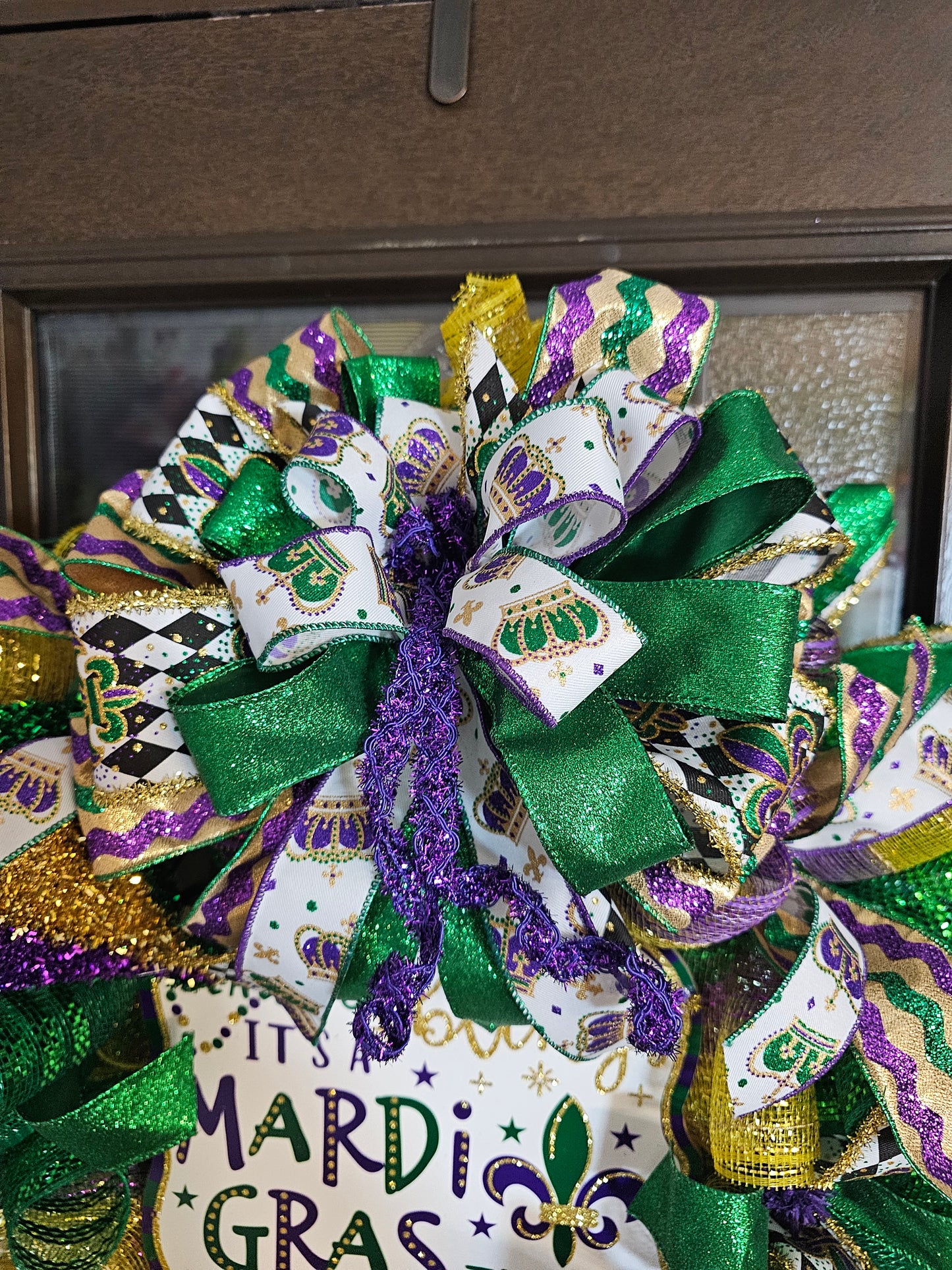 Beads & Bling Mardi Gras Wreath – Festive Purple, Green & Gold Carnival Door Décor
