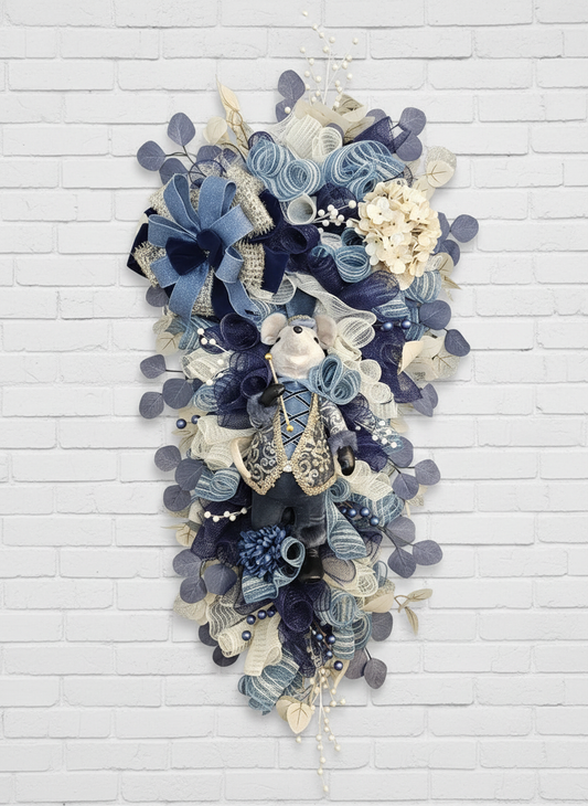 Regal Winter Mouse Swag