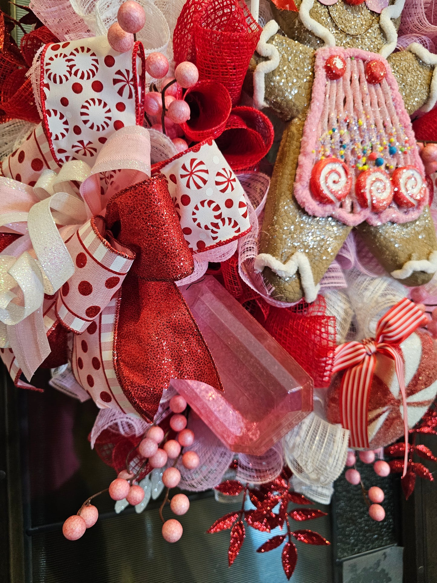 Gingi Girl Christmas Wreath – Sweet Holiday Delight!