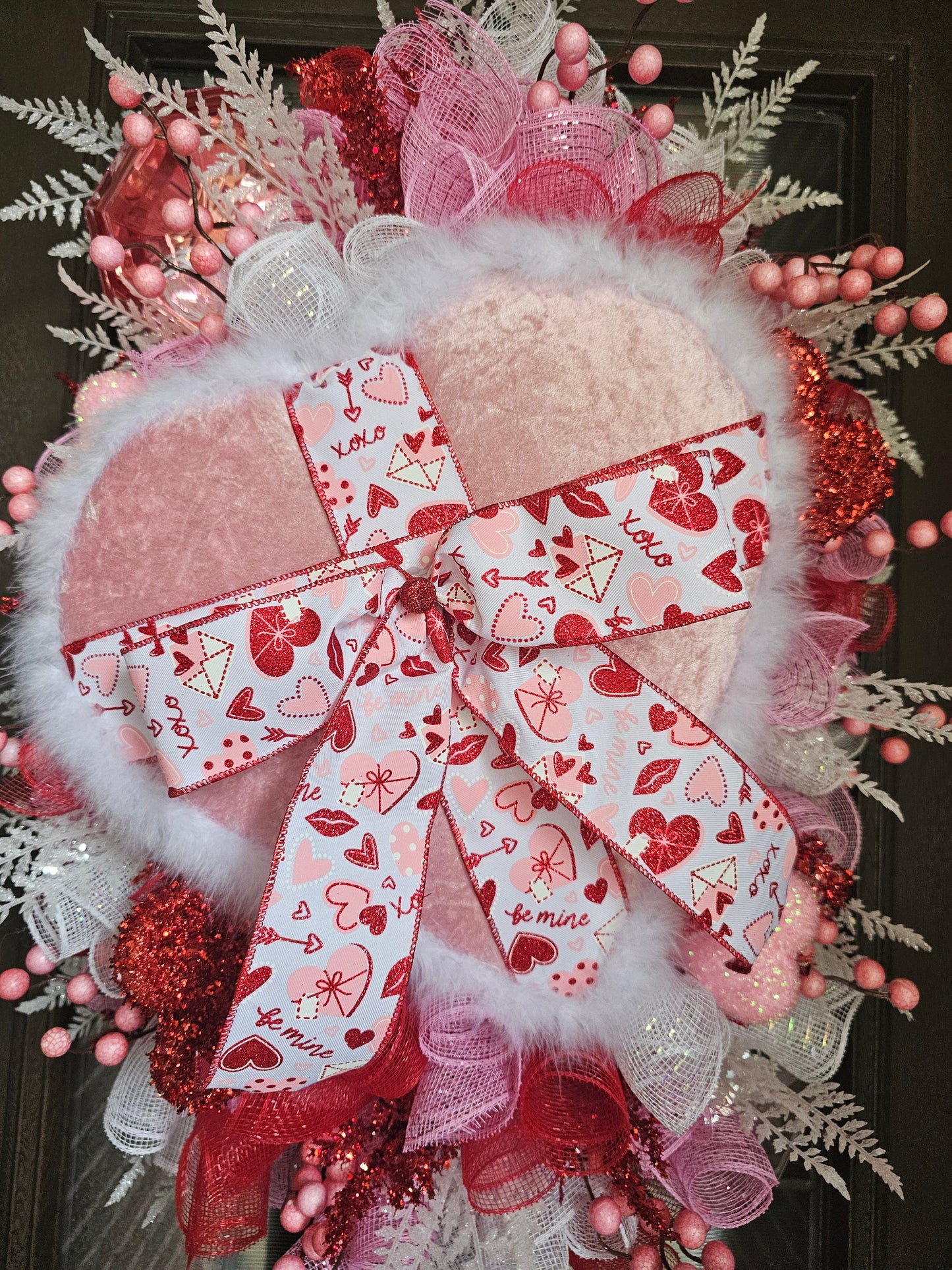 Blushing Hearts Valentine Wreath