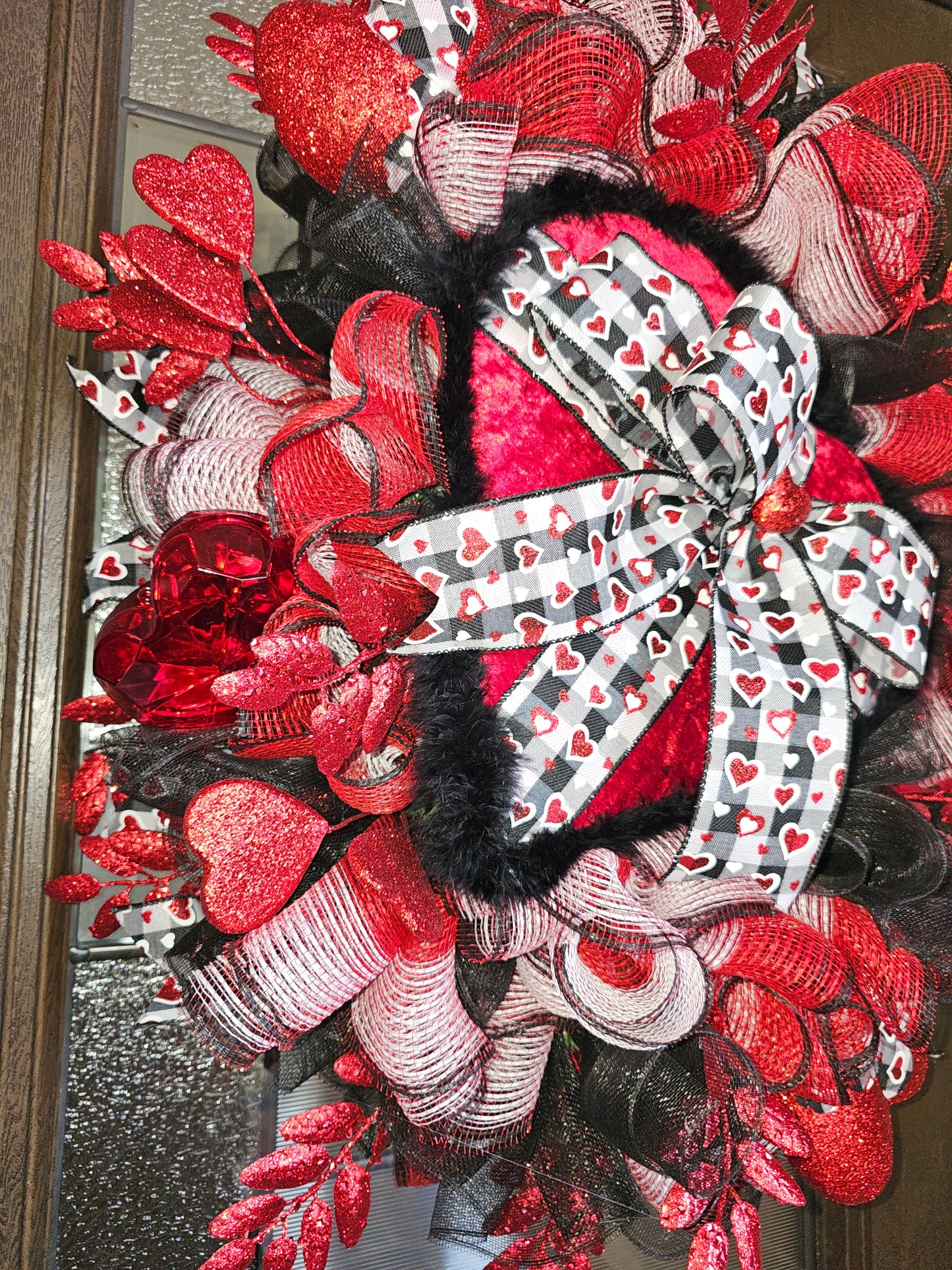 Bold Hearts Valentine Statement Wreath