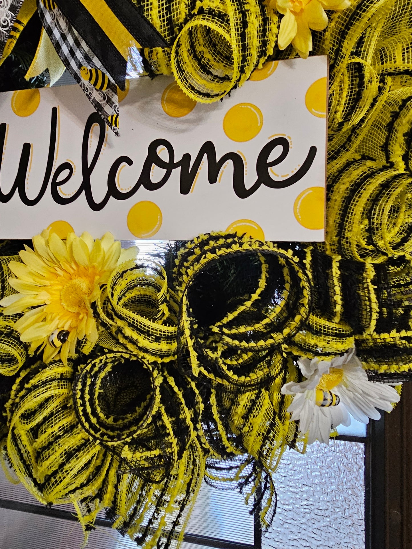 Bee Welcome Wreath (Yellow & Black)