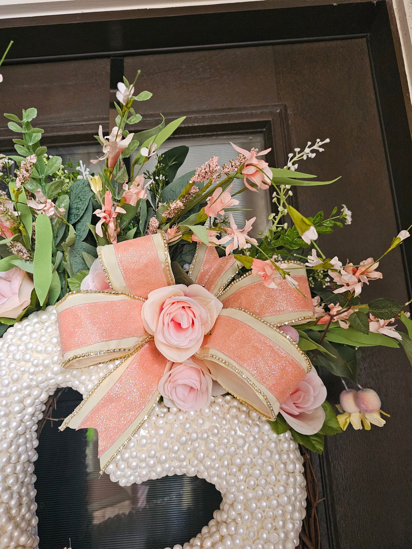 Pearl Heart Floral Grapevine – Elegant Year-Round Front Door & Interior Wall Art