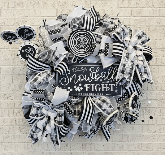 Monochromatic Snowball Fight