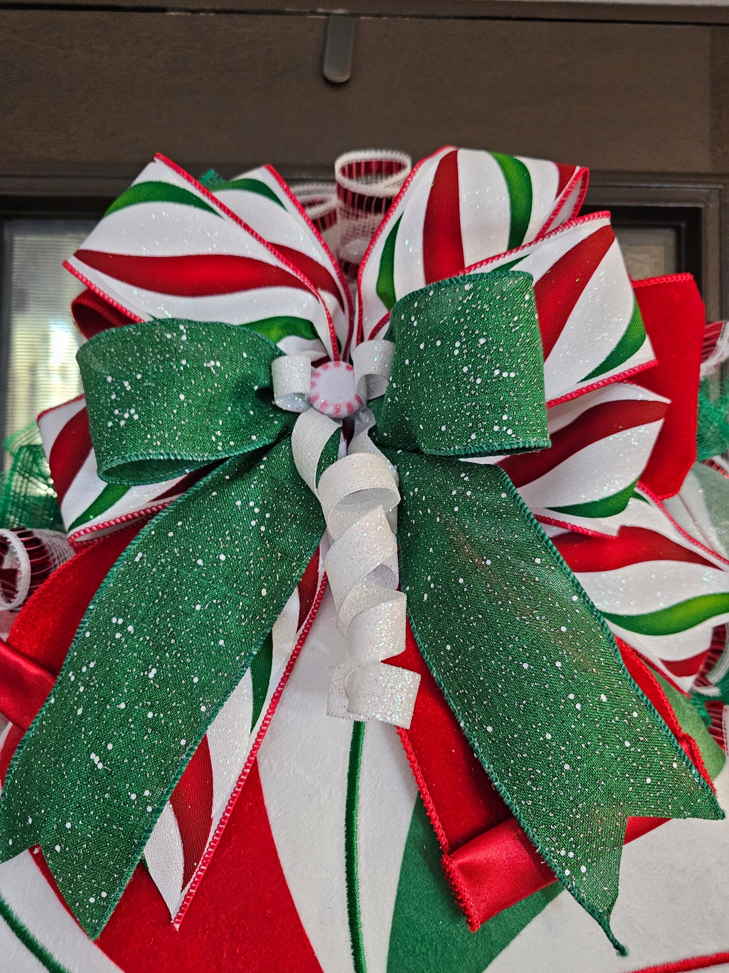 peppermint twist holiday wreath